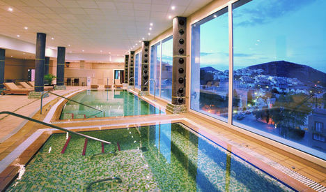 Cupido visita el exclusivo resort La Manga Club impregnando sus flechas de amor de lujo, sensualidad y bienestar