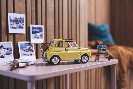 LEGO® viaja a la década de 1960 con su nuevo set LEGO CreatorExpert Fiat 500