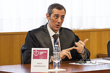 Ricardo Ron intervino en defensa de la parte demandada.