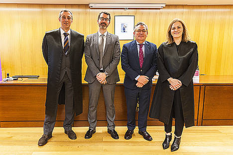 Intervinientes en la sesión: Ricardo Ron, Luis de Castro, José Luis Ayo y Natalia Álvarez.