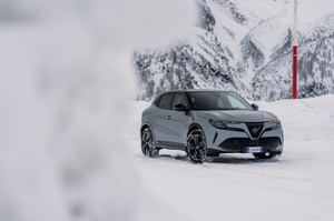 Alfa Romeo Junior Q4