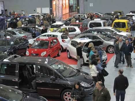 La automoción, ajena al caos político