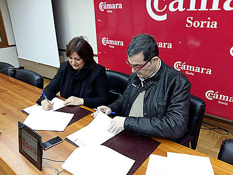 La Cámara de Comercio de Soria y el Ayuntamiento de San Esteban de Gormaz renuevan su colaboración para 2017