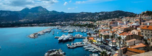 Descubrir los encantos de Córcega, “la Isla de la Belleza”, desde el mar