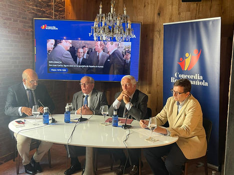 De izq. a dcha.: Ángel Expósito, Eduardo Serra, Carlos Espinosa de los Monteros y Fernando Ruiz.