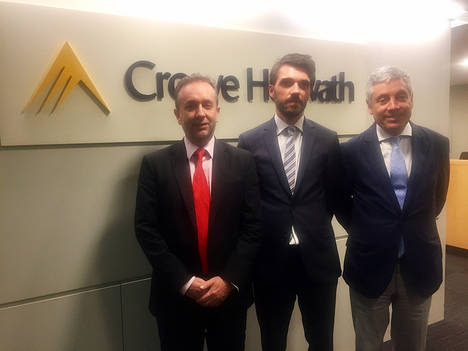 De izqda a dcha: Carlos Puig CEO de Crowe Horwath Spain, Julio Vilagrasa Director Oficina Lérida y Emilio Álvarez Socio y Responsable de Desarrollo de Negocio.