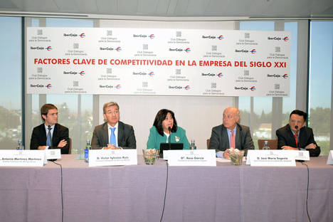 Desayuno Informativo sobre los factores clave de competitividad en la empresa del siglo XXI
