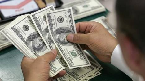 Difícil semana para el dólar ante la debilidad del PIB en EE.UU. y declaraciones poco comprometidas del FOMC