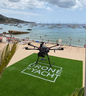Llegan los primeros envíos con drones delivery a yates en Ibiza