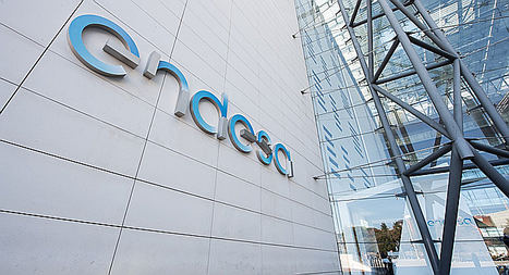 Endesa y Leroy Merlin firman un acuerdo para ofrecer luz y gas