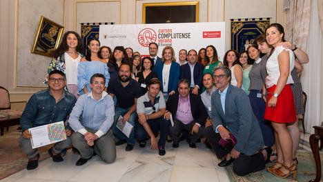 Foto familia alumnos.
