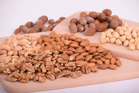 Unión de Uniones denuncia la bajada injustificada del 30 % del precio de la almendra
