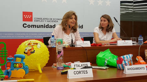 La Comunidad de Madrid alerta de la peligrosidad de más de 40 juguetes y artículos a la venta durante el verano