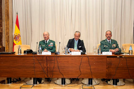 El director general de la Guardia Civil inaugura la III Jornada 'Guardia Civil-Empresa' y entrega los Premios 'Duque de Ahumada' a la Seguridad Corporativa