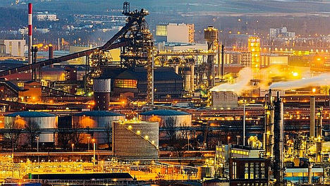 Ligero aumento en la producción industrial de la Eurozona a medida que se modera la recesión