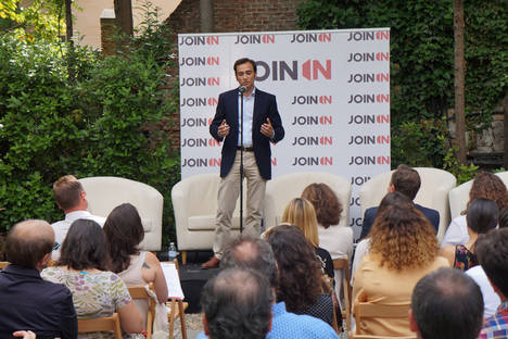 Jose Almansa.