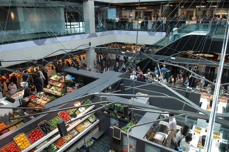 Los mercados municipales de Madrid, abiertos y preparados para el reparto a domicilio