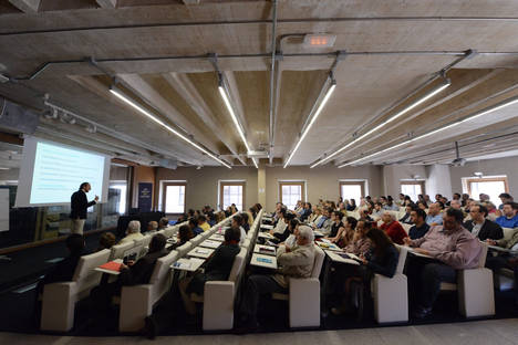 El problema de las humedades en la edificación centra el interés de los arquitectos de Madrid