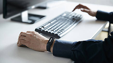 Atos integra el latido de corazón en sus soluciones de autenticación con la pulsera Nymi Band