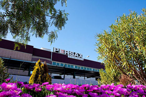 Persax se consolida en el sector de las Puertas con la integración de la empresa Valux