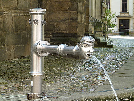 Los esfuerzos de la Unión Europea para mejorar la calidad del agua de consumo