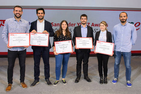 Grupo de los emprendedores premiados en esta edición de Santander YUZZ.