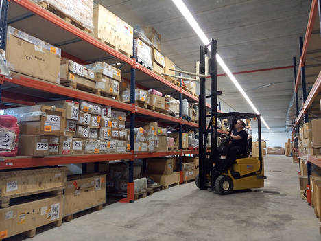 Área de repuestos grandes del Centro de Apoyo Logístico de ENAIRE