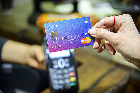 Los usuarios de Revolut españoles duplican sus gastos este año en los primeros días de rebajas