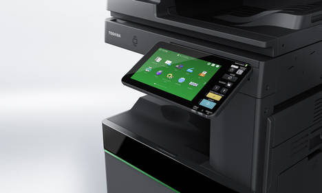 Toshiba elimina el desperdicio de toneladas de hojas en las oficinas con el primer multifuncional del mercado capaz de borrar el papel impreso