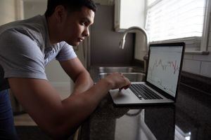 ¿Cómo elegir un corredor de Forex?